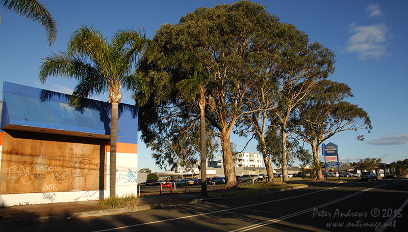 Abandoned mall in Corrimal.