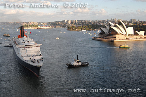 Queen Elizabeth II off the Sydney Opera House and Circular Quay.