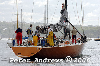 Martin James' Farr 65 Infinity III leaving the docks of the CYCA for the 2006 Sydney to Gold Coast Yacht Race.