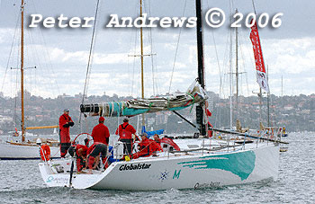 Ray Roberts' DK 46 Quantum Racing, leaving the docks of the CYCA for the 2006 Sydney to Gold Coast Yacht Race.