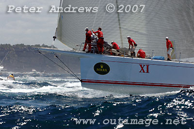 Wild Oats outside the heads after the start of the 2007 Rolex Sydney Hobart Yacht Race.