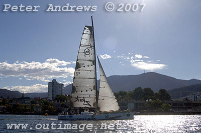 Ichi Ban's arrival to Hobart with the city and Mount Wellington in the background.