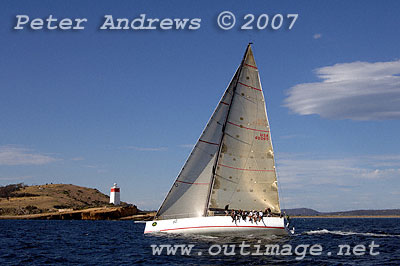 Rosebud passing the Iron Pot Lighthouse to enter the mouth of the Derwent River.