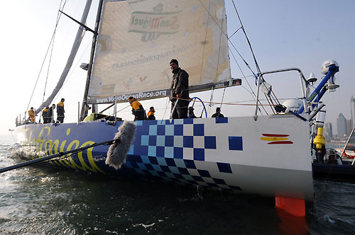 Telefonica Blue, skippered by Bouwe Bekking (NED), in Qingdao, China. Photo copyright Dave Kneale / Volvo Ocean Race.
