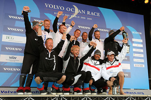 Delta Lloyd crew photo in Boston. Skippered by Roberto Bermudez (ESP), Delta Lloyd finished sixth in leg 6 of the Volvo Ocean Race, from Rio de Janeiro to Boston. They crossed the finish line at 10:10:29 GMT 27-4-2009. Photo copyright Dave Kneale / Volvo Ocean Race.