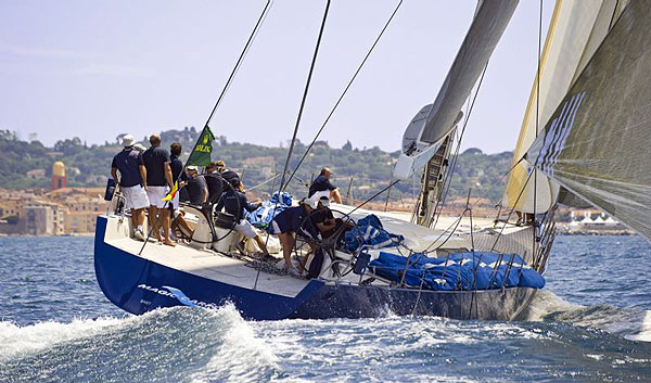 Lindsay Owen-Jones' Magic Carpet with St Tropez in the background during the second day of the Giraglia Rolex Cup 2008.