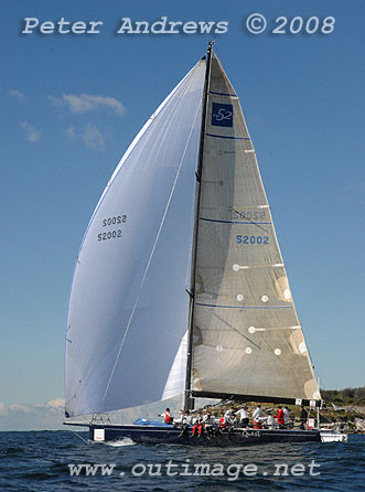 Bob Steel's TP52 Quest at the heads after the start of the 2008 Sydney to Gold Coast Yacht Race.