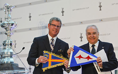 Rear Commodore of the Golden Gate Yacht Club Ray Thomas, and President of the Club Nautico di Roma Claudio Gorelli, at the 34th America's Cup Press Conference, Roma, 06/05/2010. Photo copyright Carlo Borlenghi.