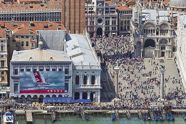 Venezia (Venice Italy), 19/05/12. Venice spectators, during the America's Cup World Series in Venice. Photo copyright Carlo Borlenghi and Luna Rossa.